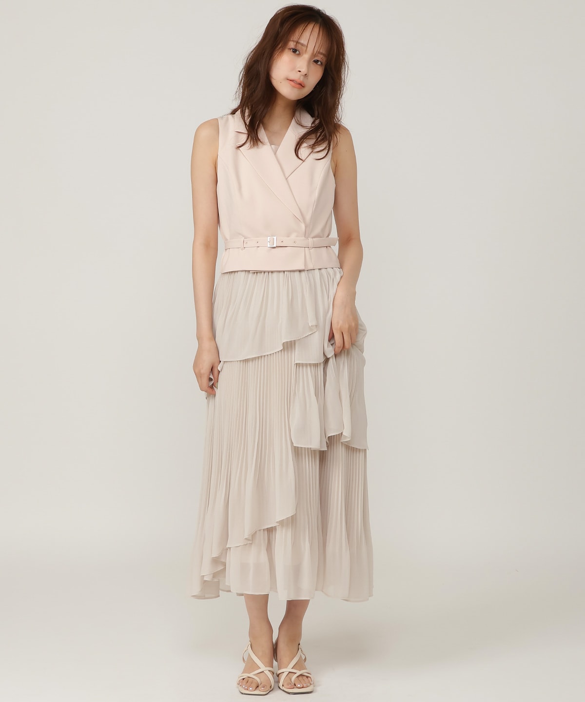 【5/14(木)一部店舗先行発売】ベストレイヤード消しプリーツワンピース