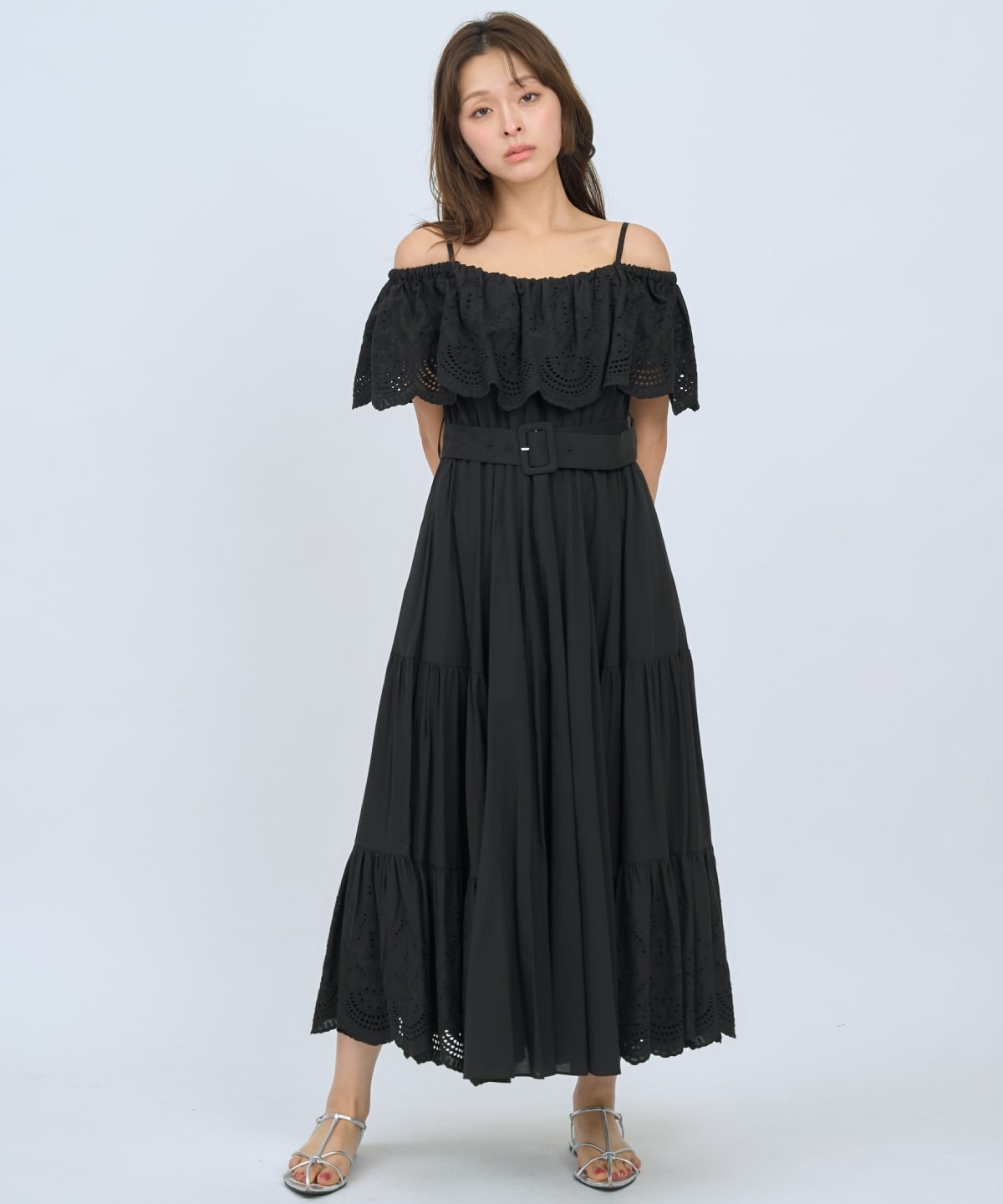 レースオフショルティアードワンピース