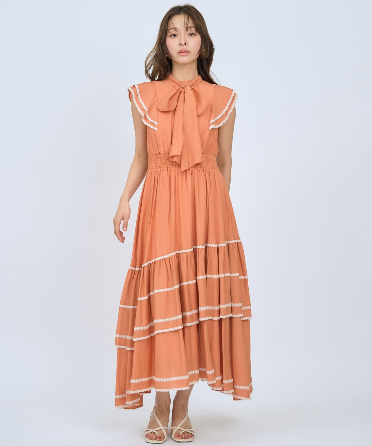 レーストリミングティアードワンピース