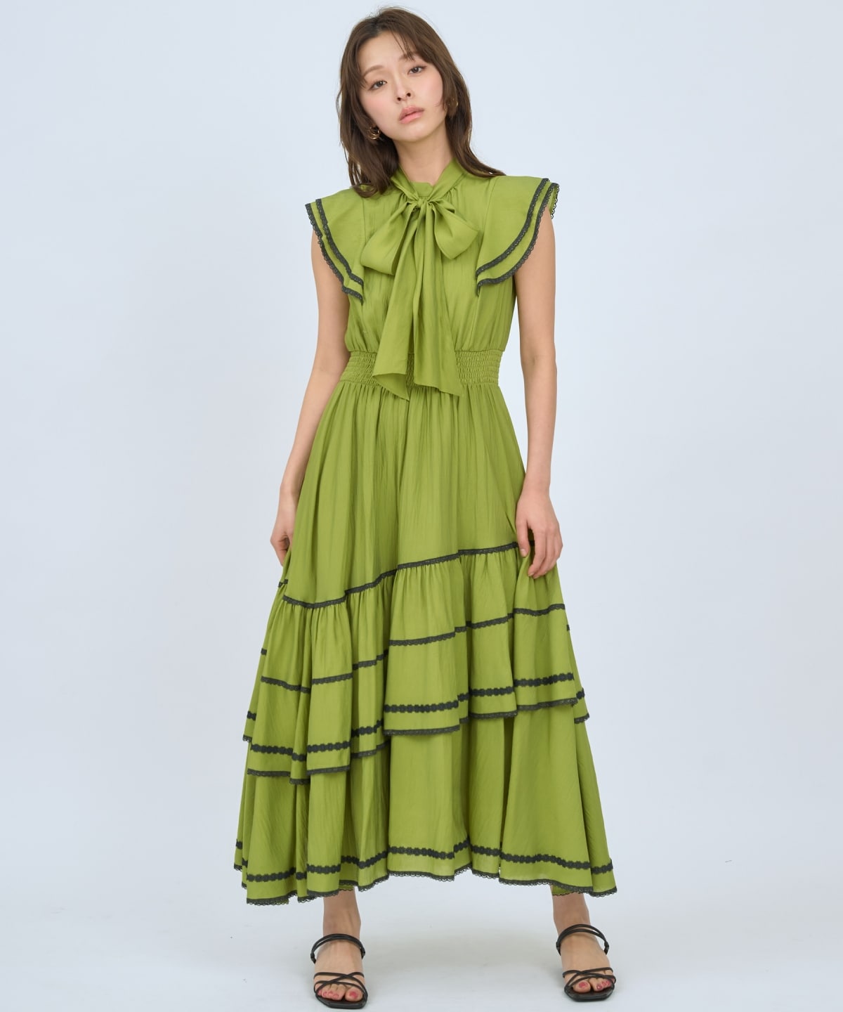 レーストリミングティアードワンピース