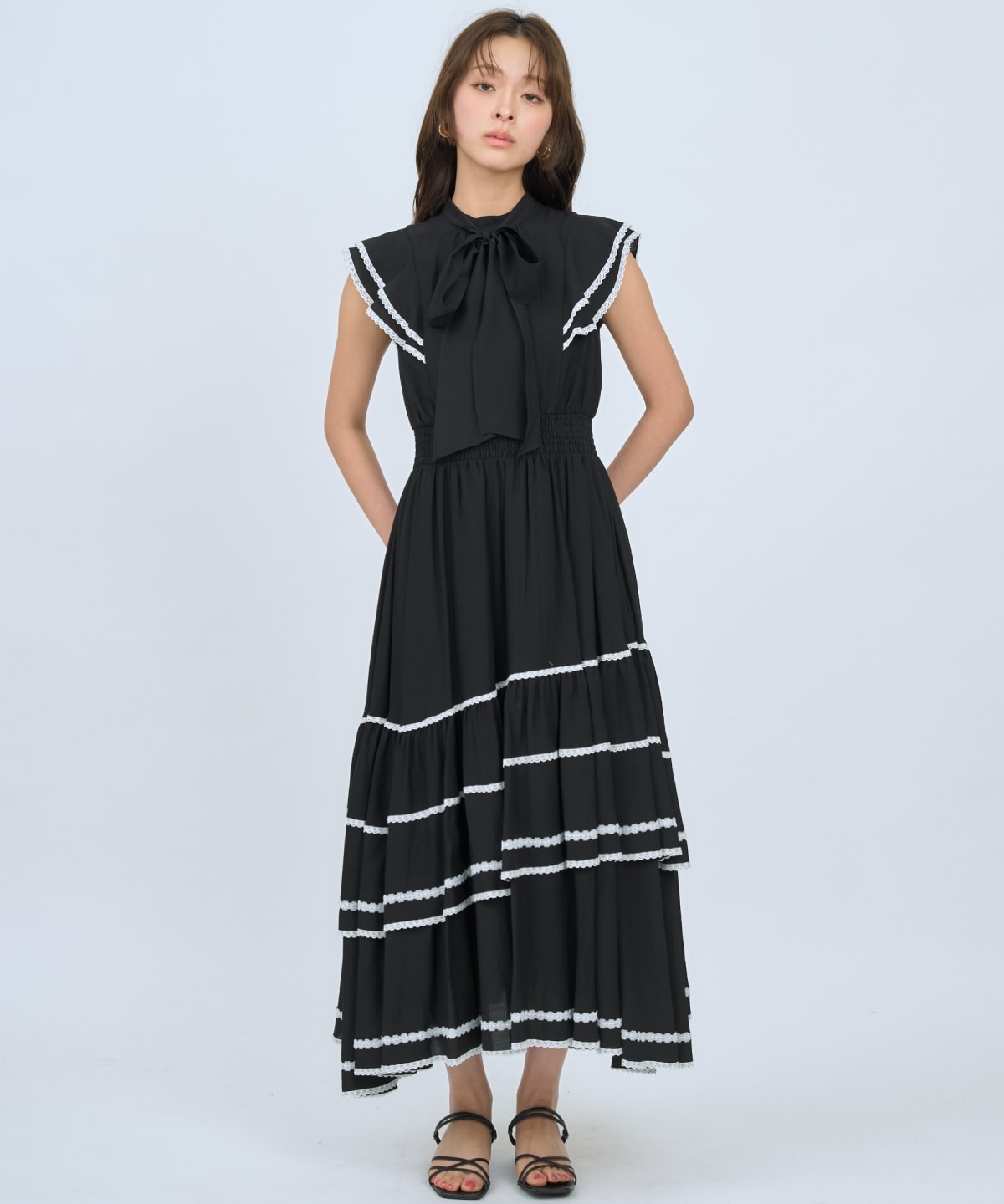 レーストリミングティアードワンピース