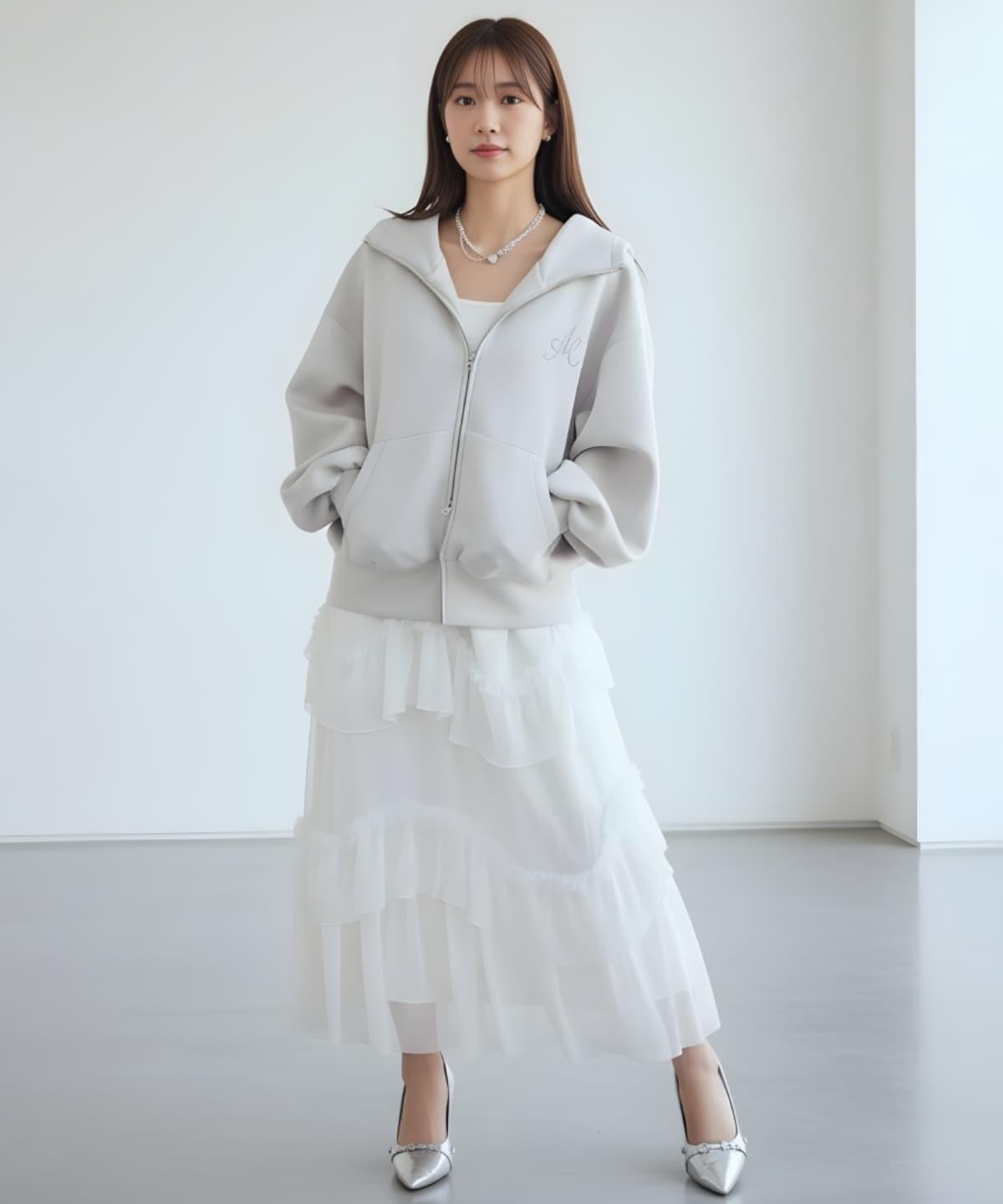 ロゴ刺繍ボンディングZIPパーカー