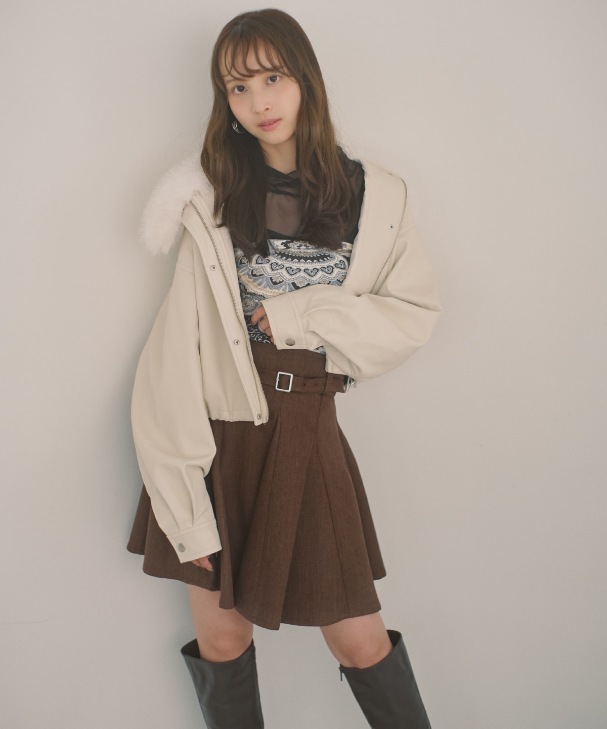 【先行予約受付中】ベルト付きフレアミニスカート