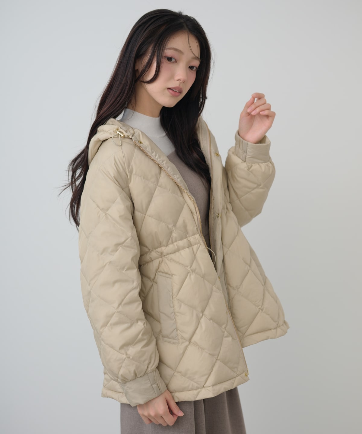 【TAION×AND COUTURE】ウエストドロストミドルダウンジャケット