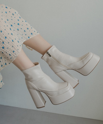 スクエアショートブーツ