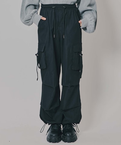 タブポケットカーゴパンツ