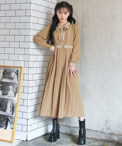 クラシカルバイカラーラインリボンタイプリーツロングワンピース