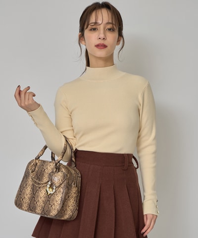 2WAYハイネックボタンニットトップス