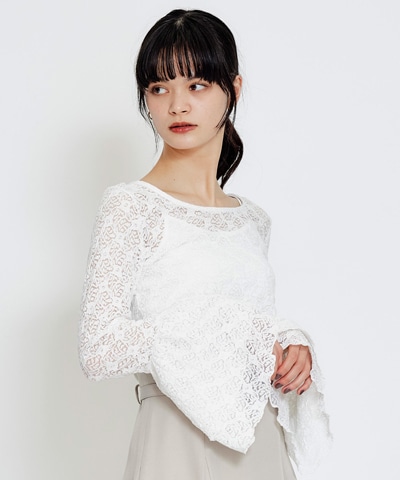 ボリュームスリーブシアーレースブラウス×ベーシックキャミソール