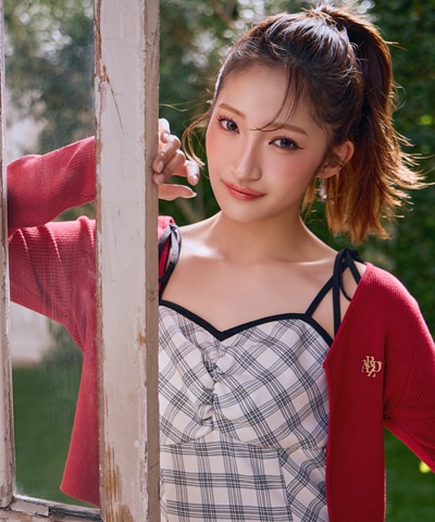 ロゴプレートリブニットカーディガン