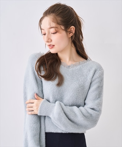 【12/5(Fri)発売開始】レースネックフェザーニット