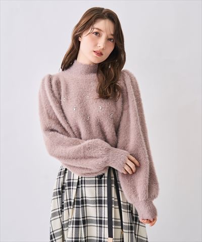 ビジューハイネックシャギーニット