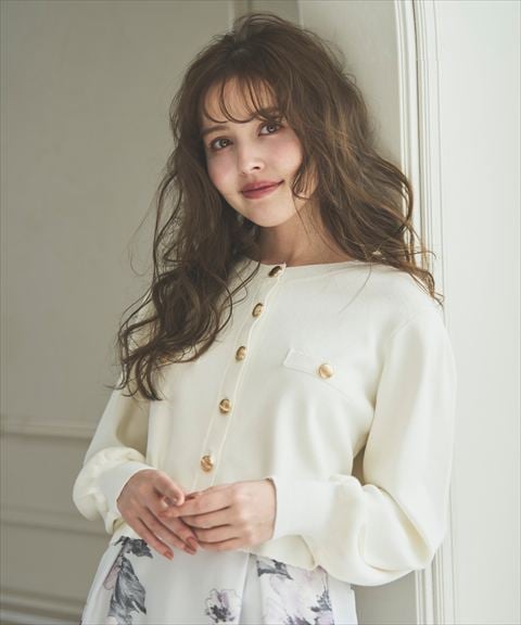 金ボタンスカラップカーディガン