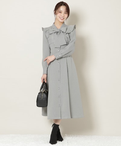 リボンタイラッフルフレアワンピース