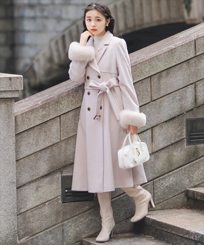 リアルファー付きウールフレアコート