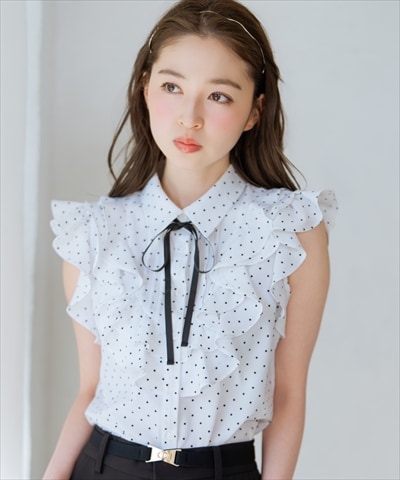 ラッフルフリルノースリーブブラウス