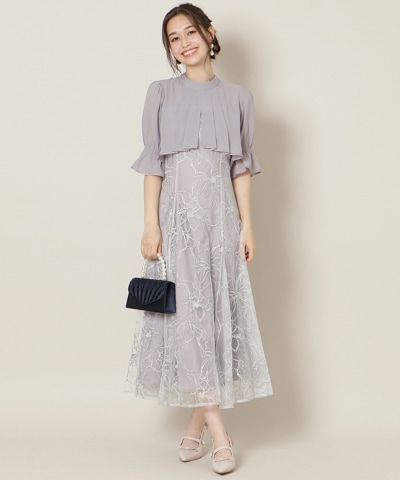 フロントスリットフレアブラウス×フレアレースキャミワンピース