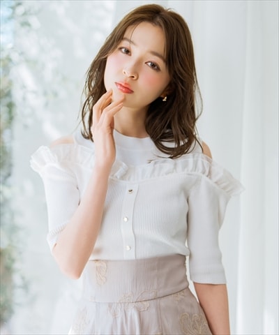 フリルレイヤードリブニット