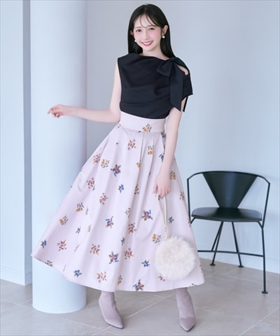 フローラルベリープリントタックフレアスカート