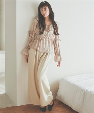 ベルト付きタックワイドパンツ