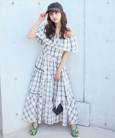 【先行予約受付中】オフショルチェックフレアワンピース