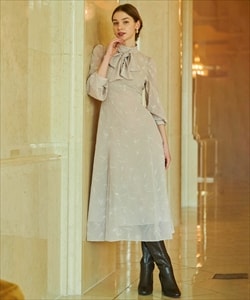 フロッキープリントボウタイワンピース