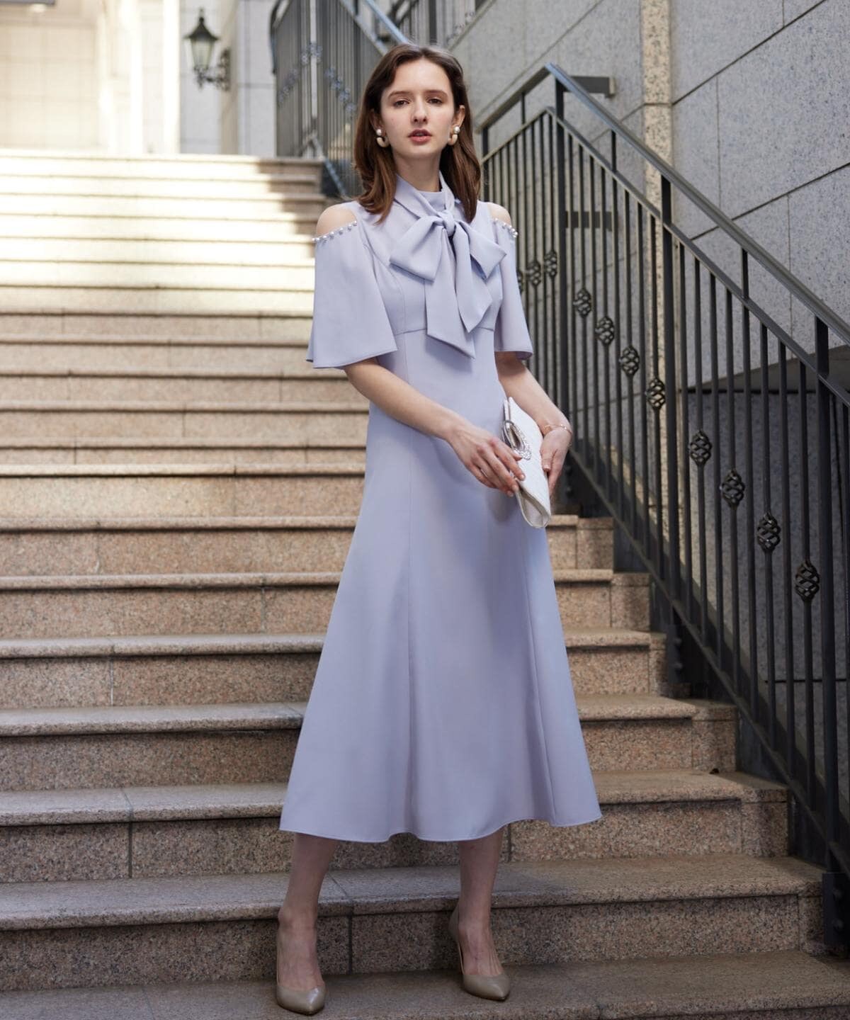 パール肩開きケープ風ワンピース