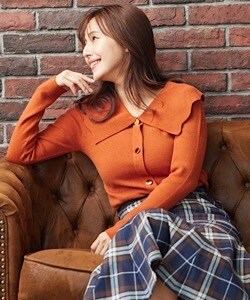 【フロントボタンビッグカラーニットプルオーバー】