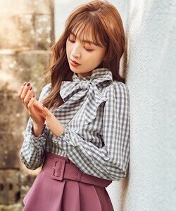 【ラインチェックリボンブラウス】